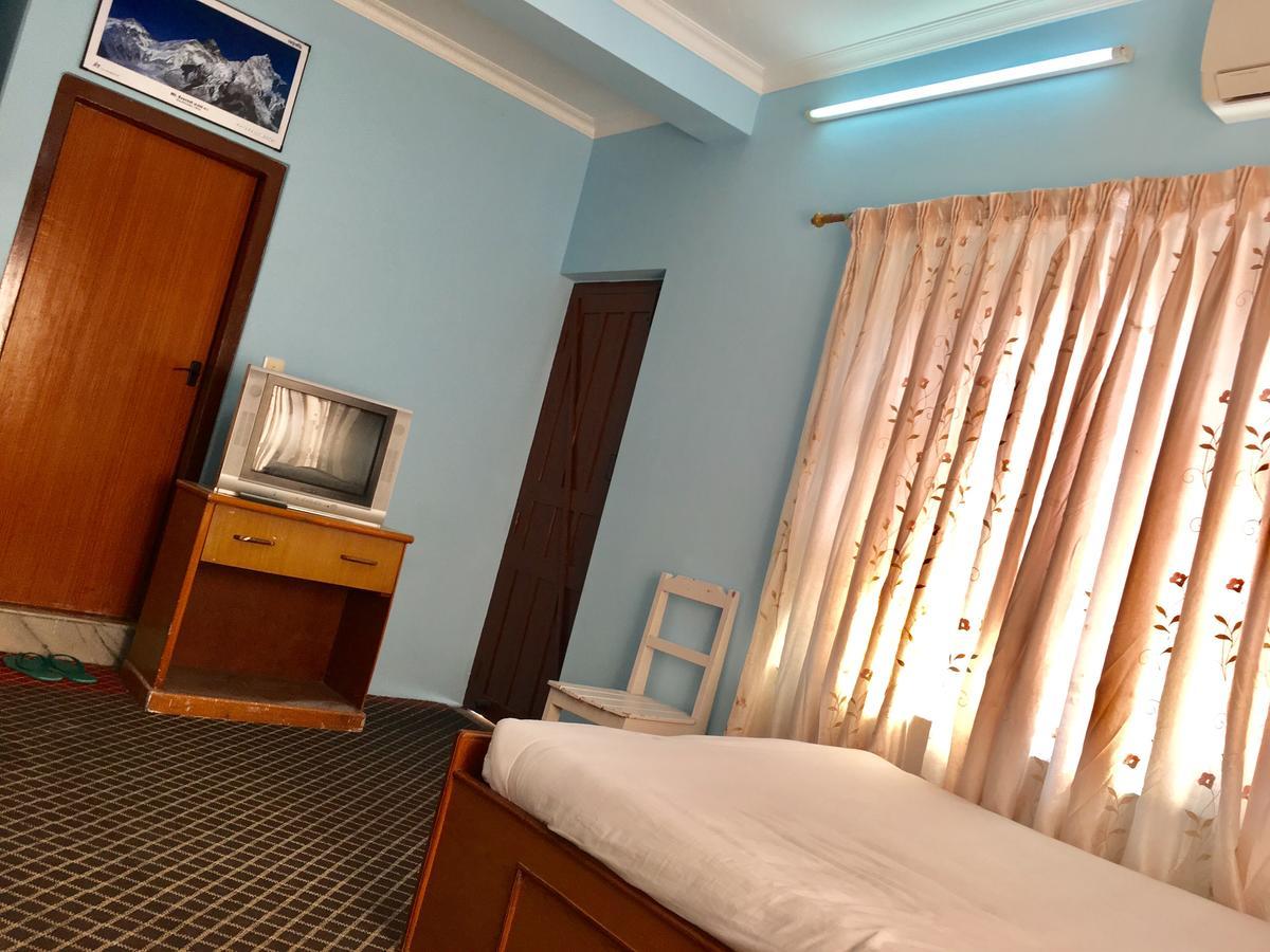 Hotel Pokhara International Exterior photo