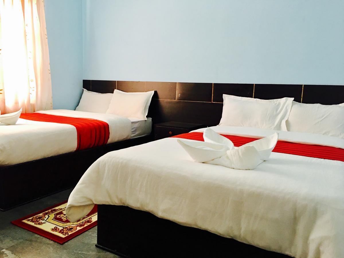 Hotel Pokhara International Exterior photo